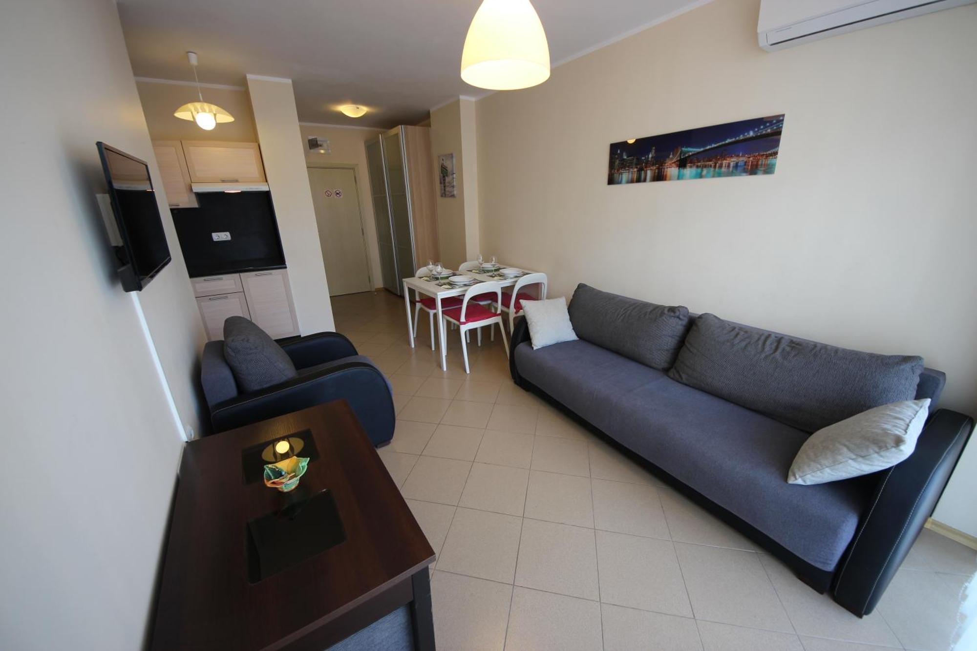 Menada Grand Kamelia Apartments ساني بيتش الغرفة الصورة