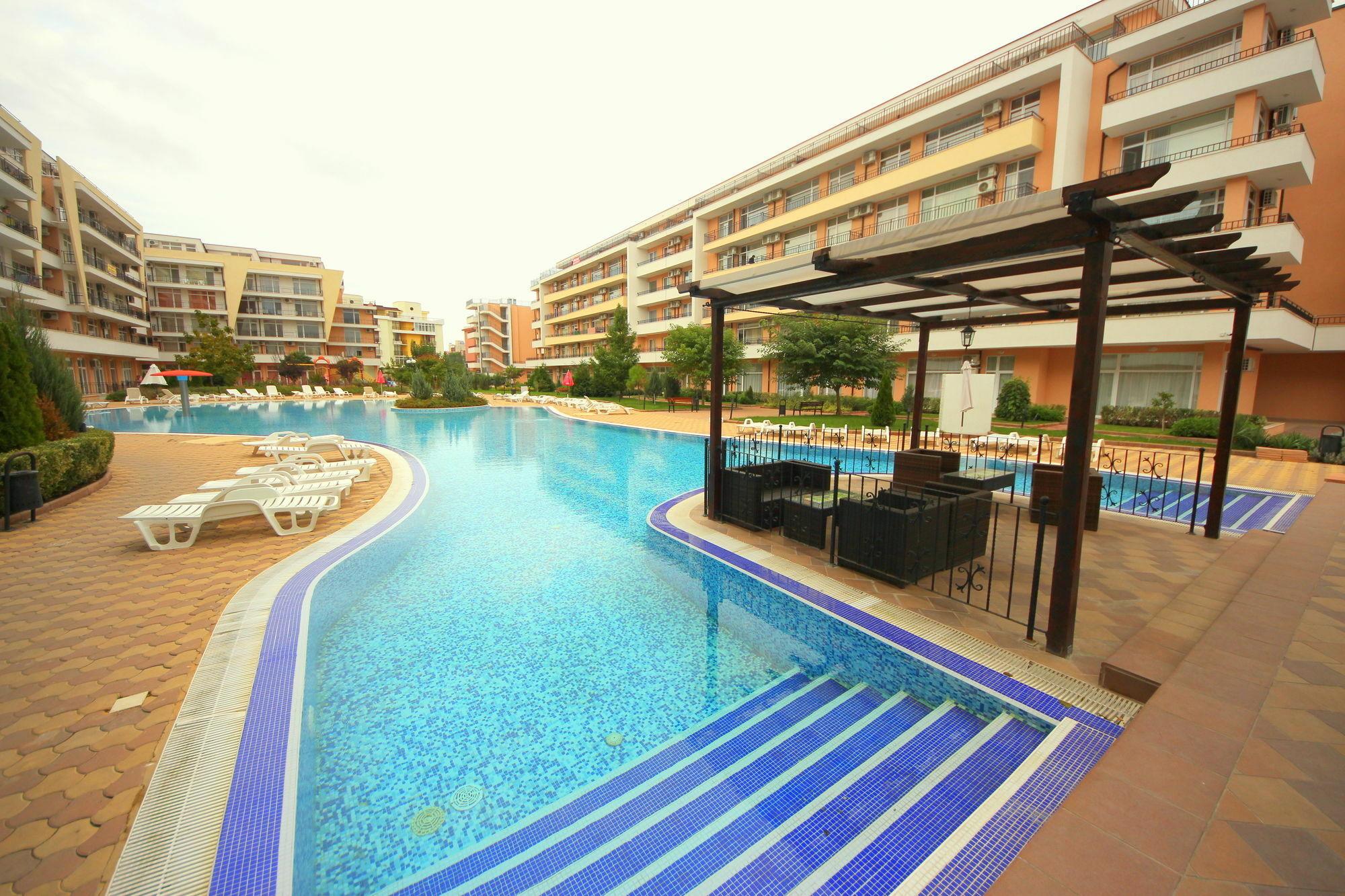 Menada Grand Kamelia Apartments ساني بيتش المظهر الخارجي الصورة