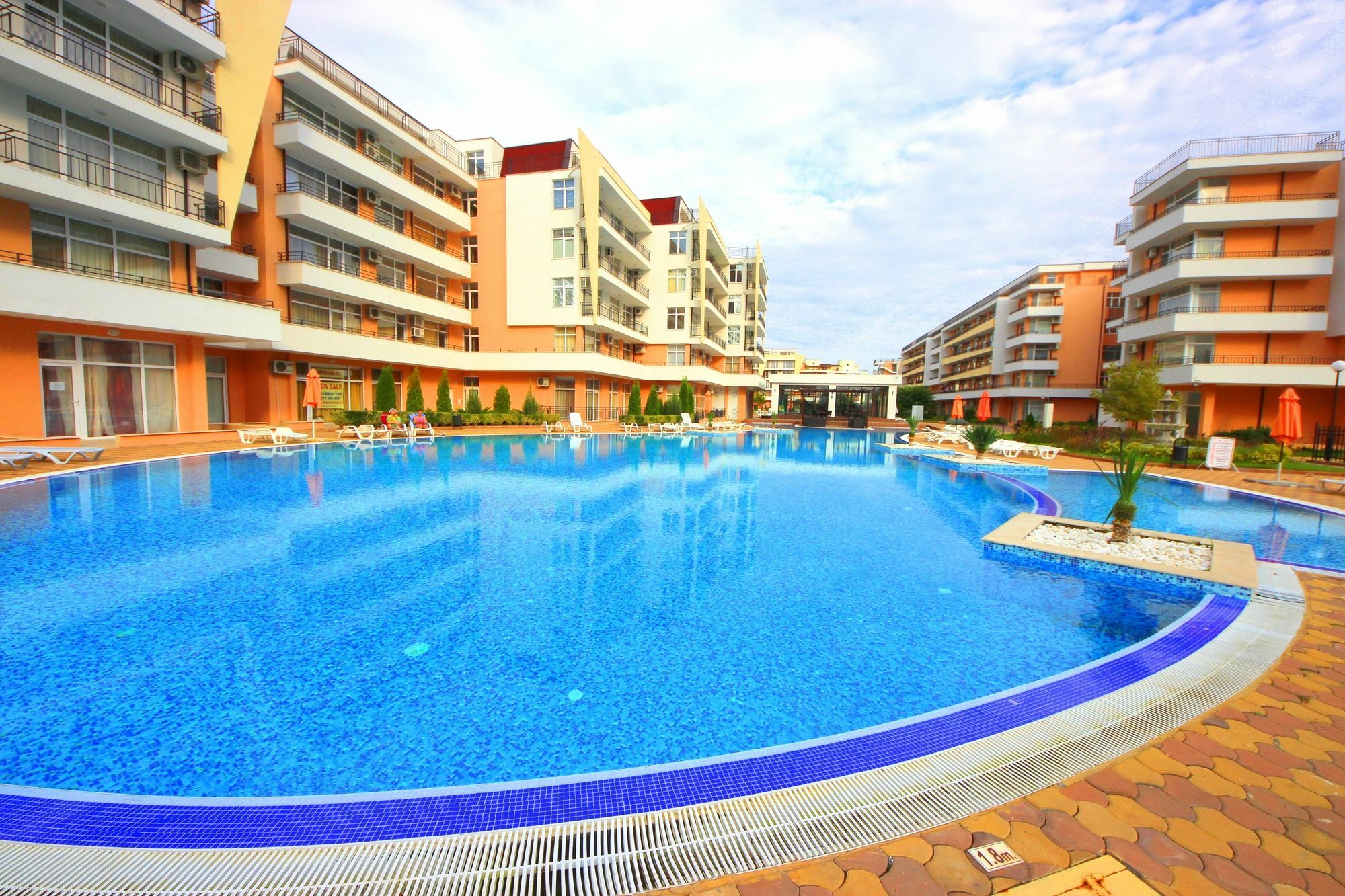 Menada Grand Kamelia Apartments ساني بيتش المظهر الخارجي الصورة